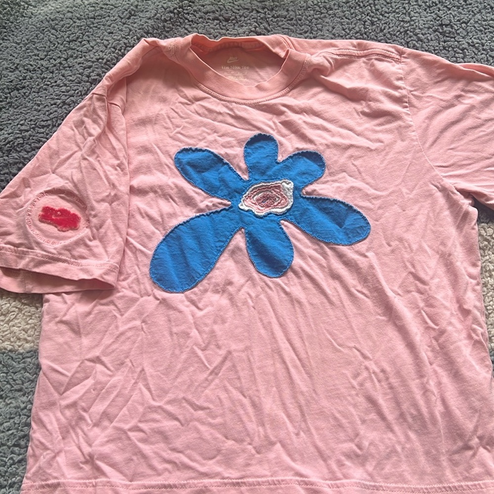 Nike Women’s T-Shirt